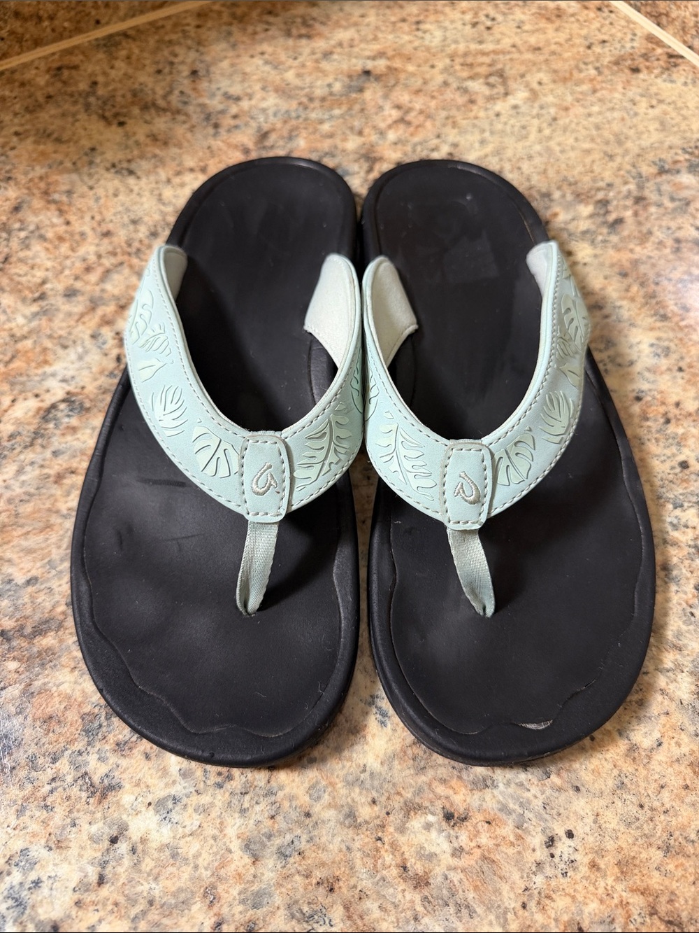 OluKai Women's 'Ohana flip-flops